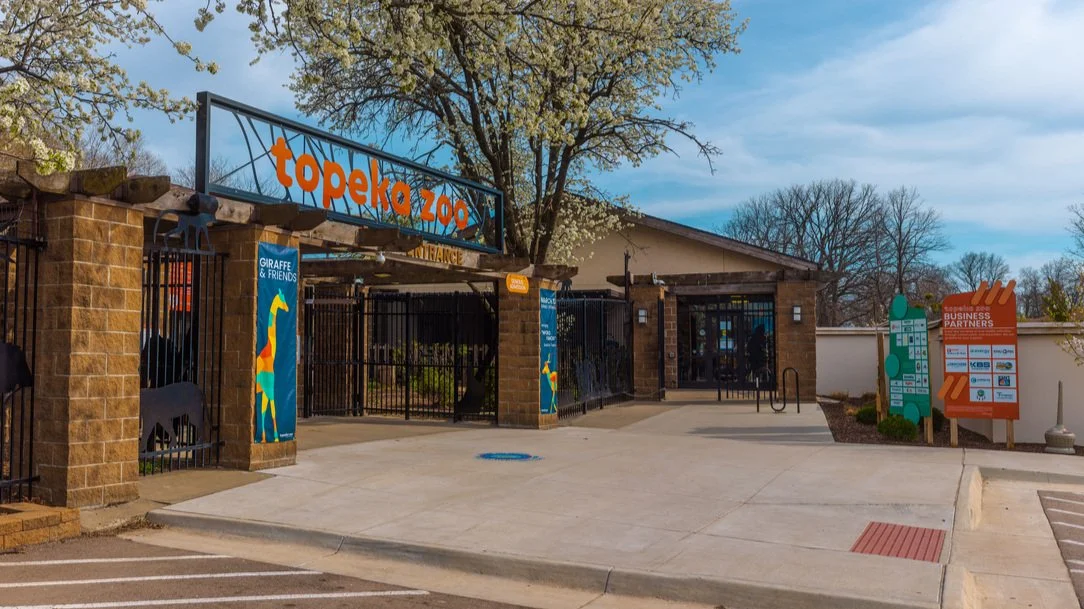 Birds, Beasts And Businesses Make Topeka Zoo A Top Venue — TK